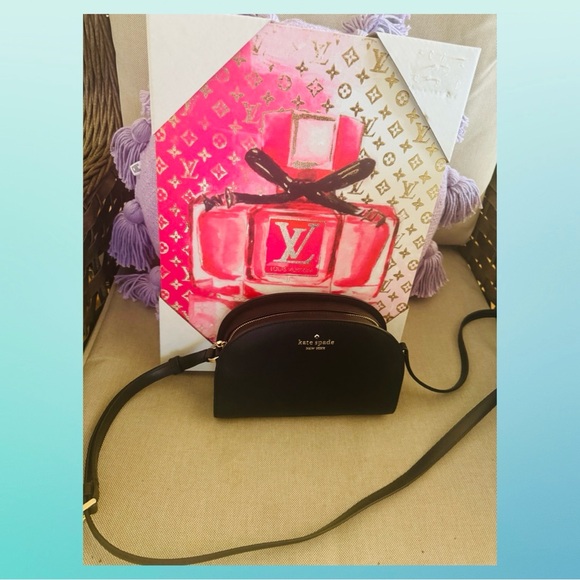 Kate Spade Black Leather Small Dome Crossbody NWOT - Picture 2 of 7